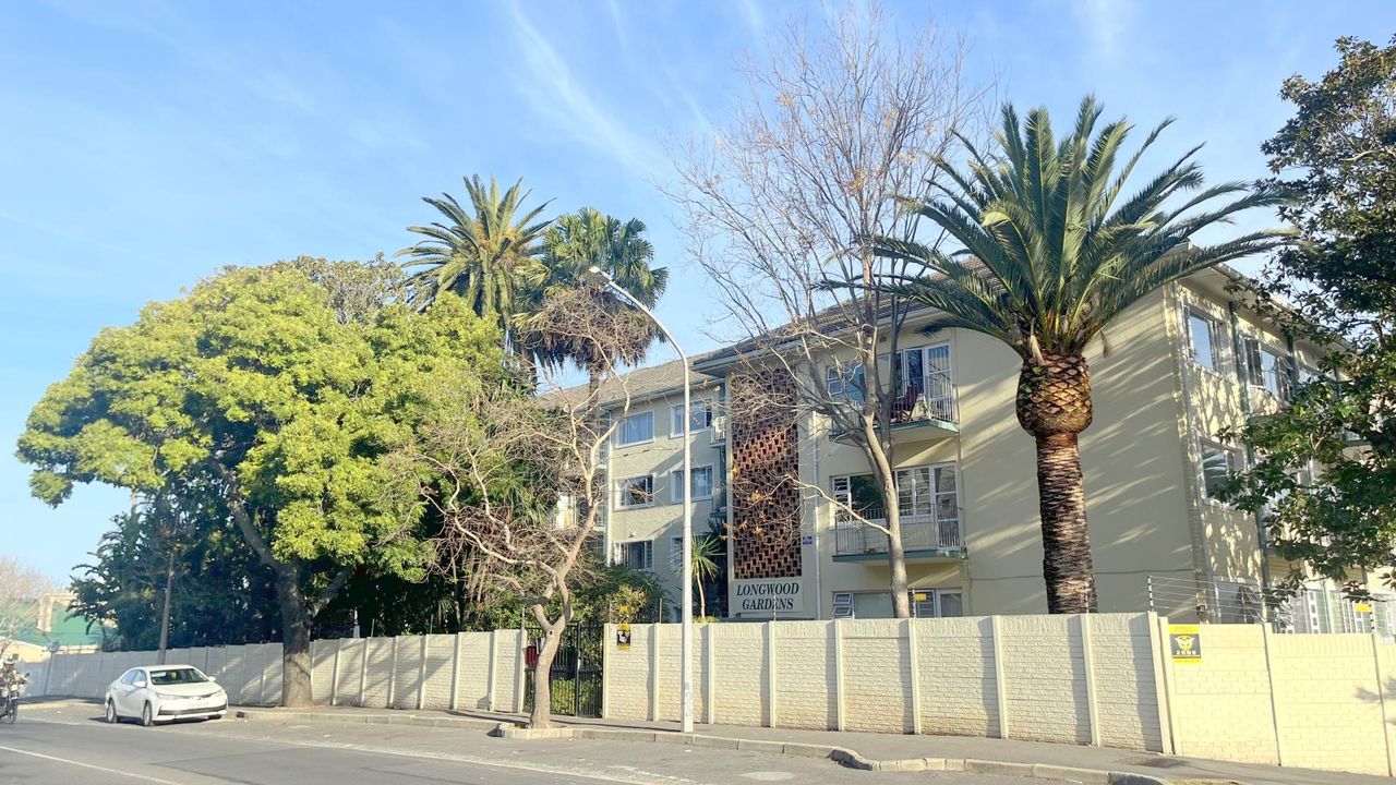 Photo 1 of 28