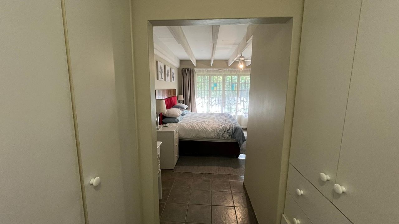 Photo 20 of 31