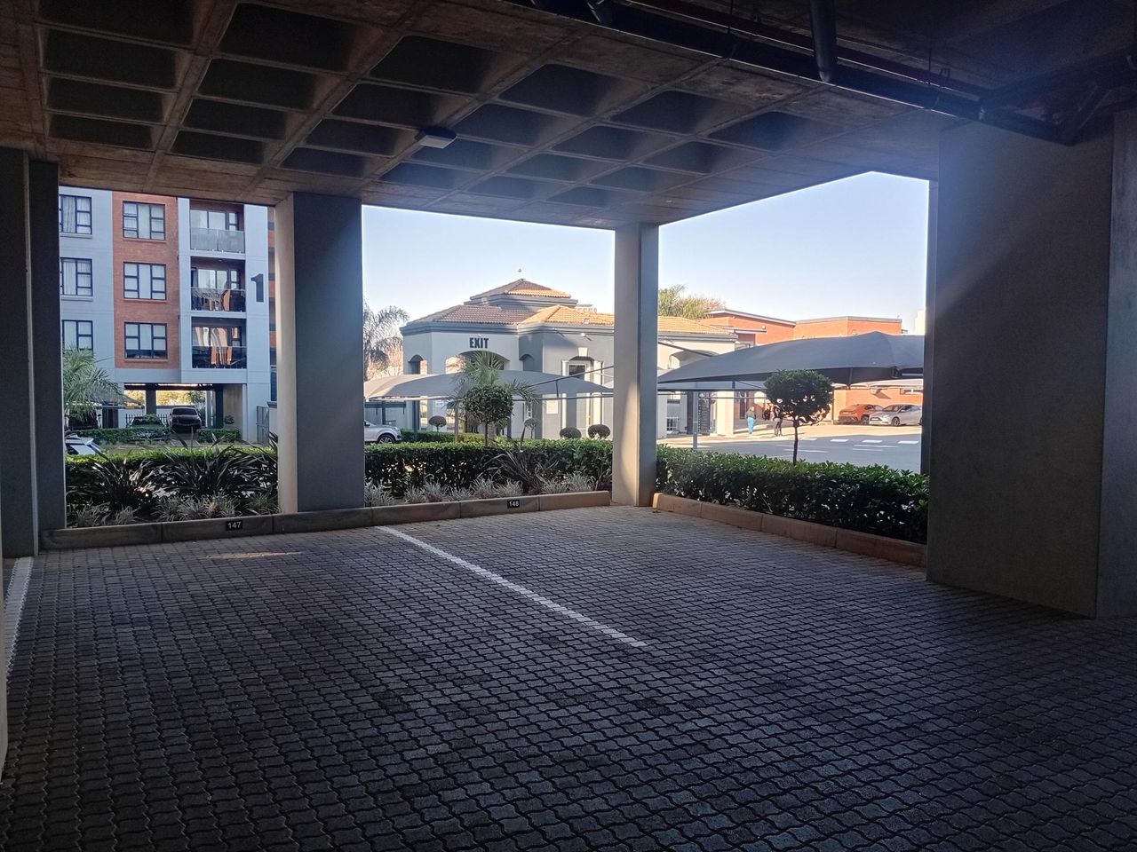 Photo 14 of 16