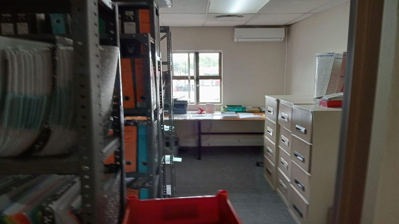 Photo 7 of 20