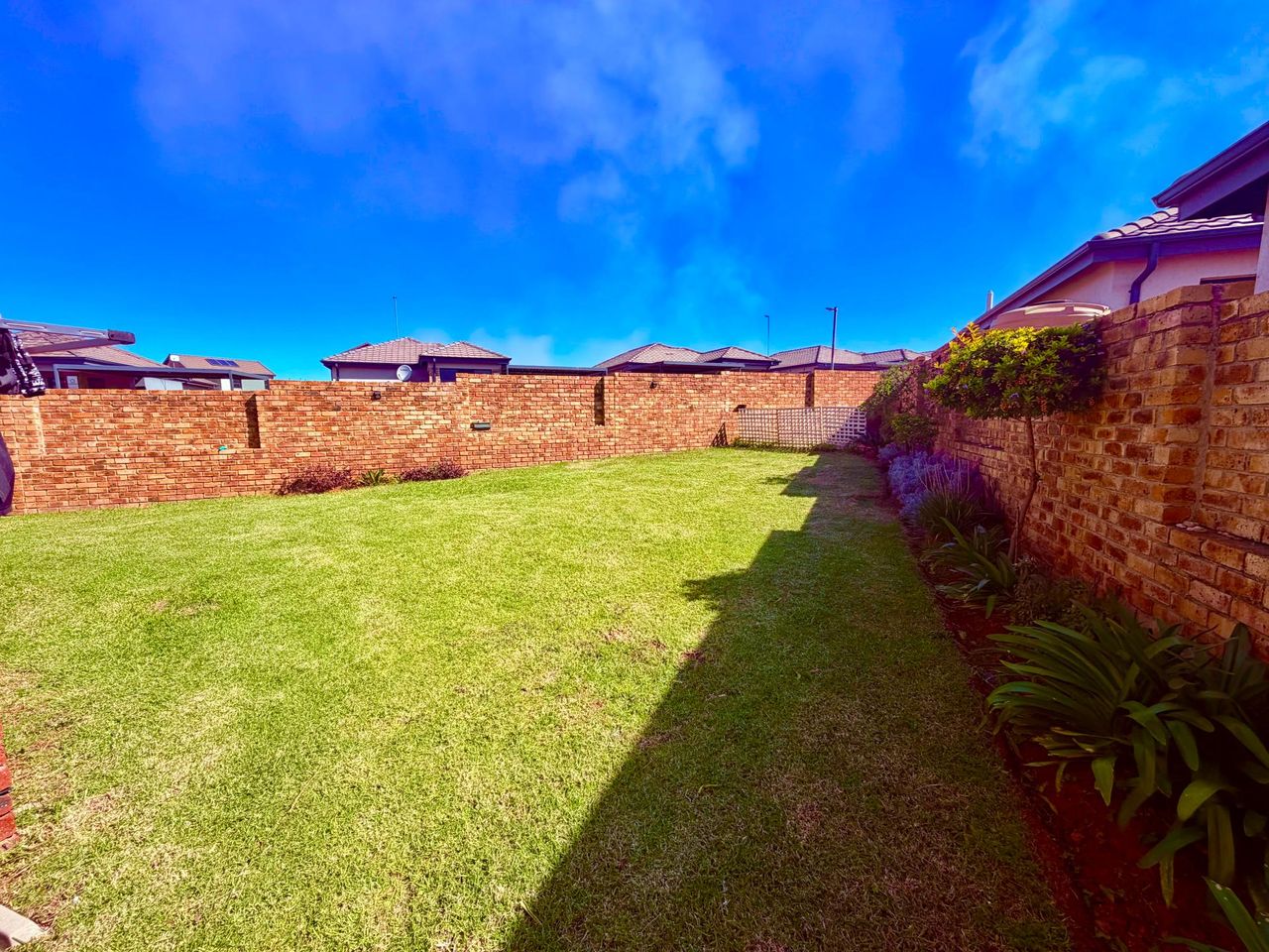 Photo 16 of 16