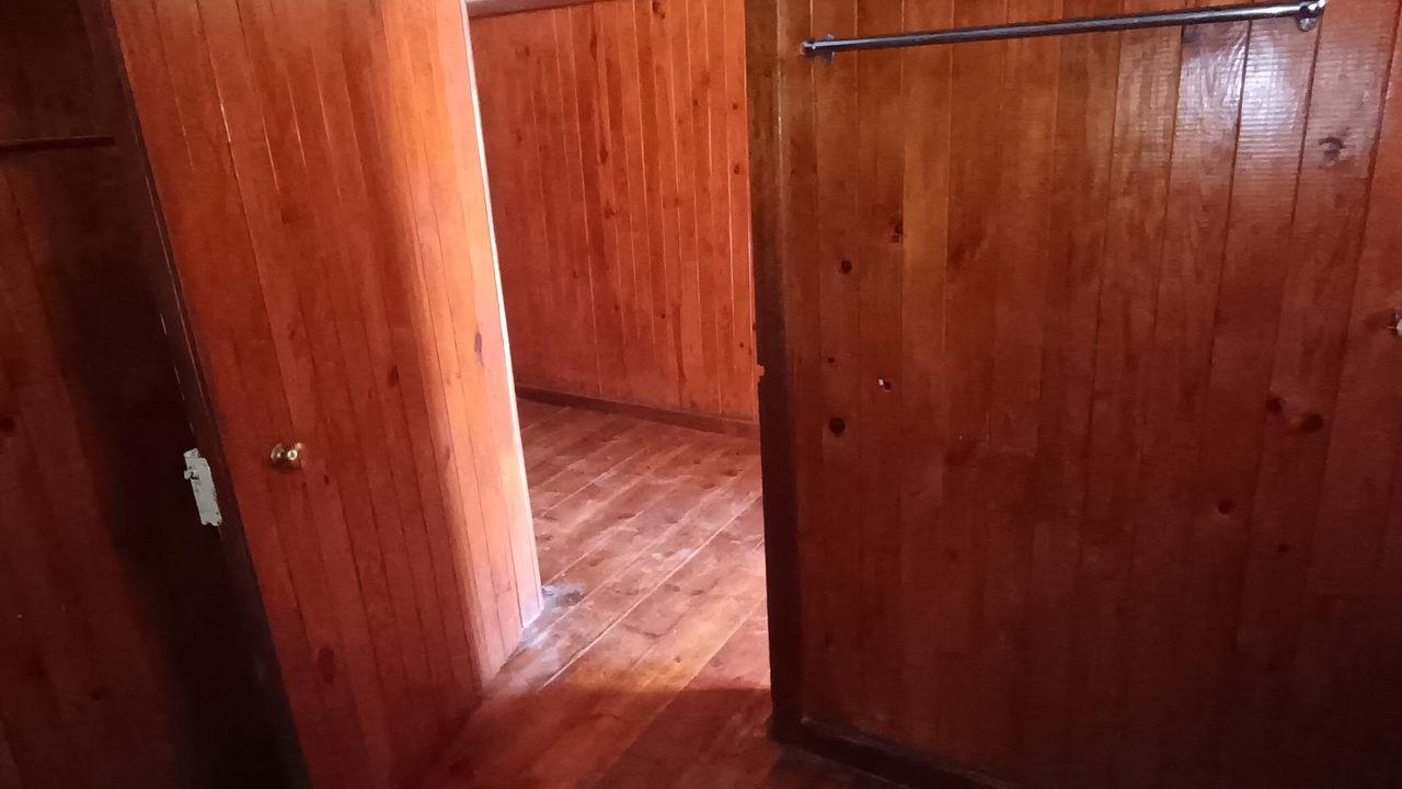 Photo 24 of 47