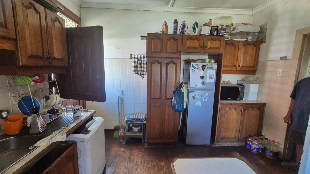 Photo 5 of 16