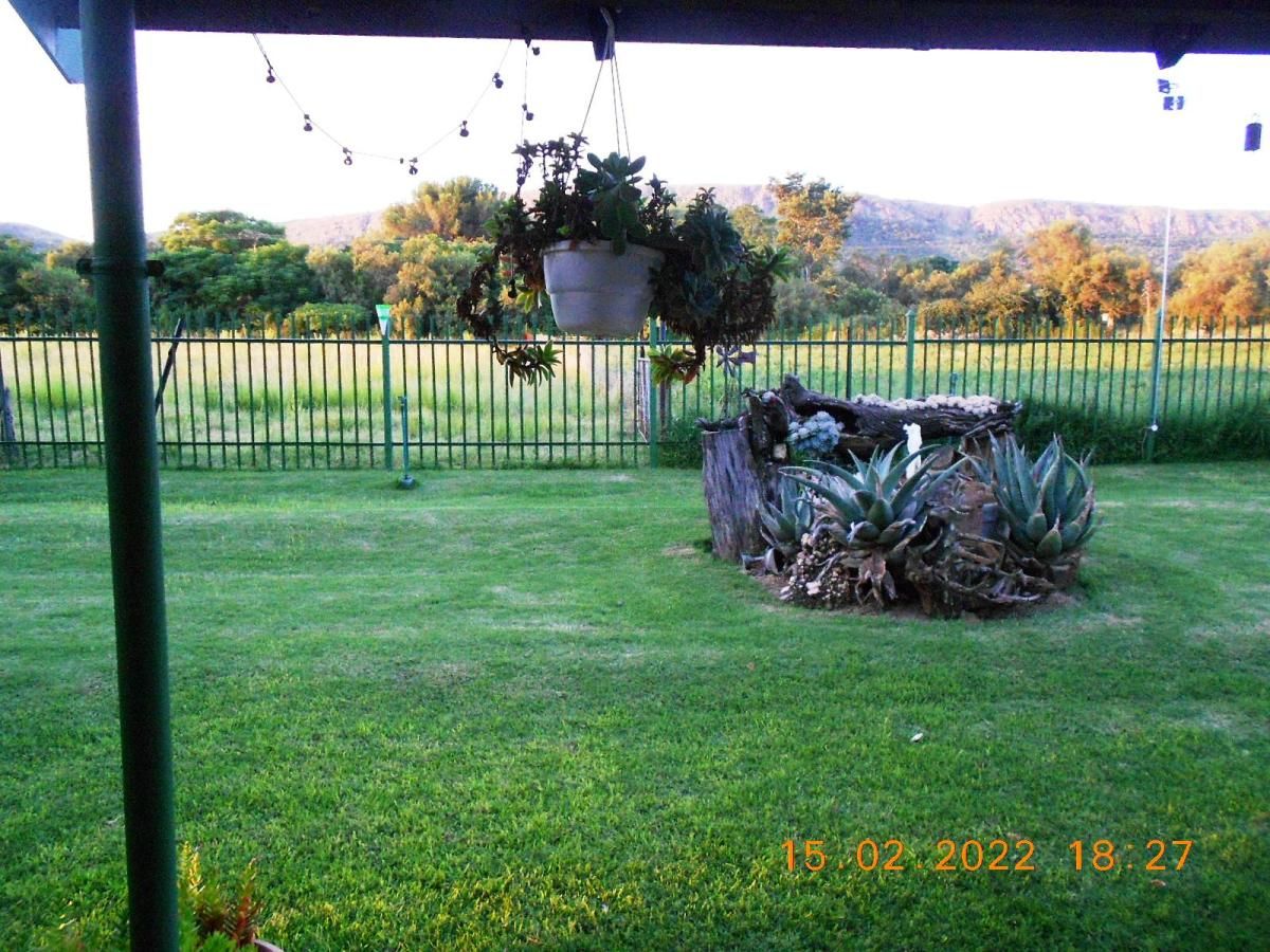 Photo 3 of 25