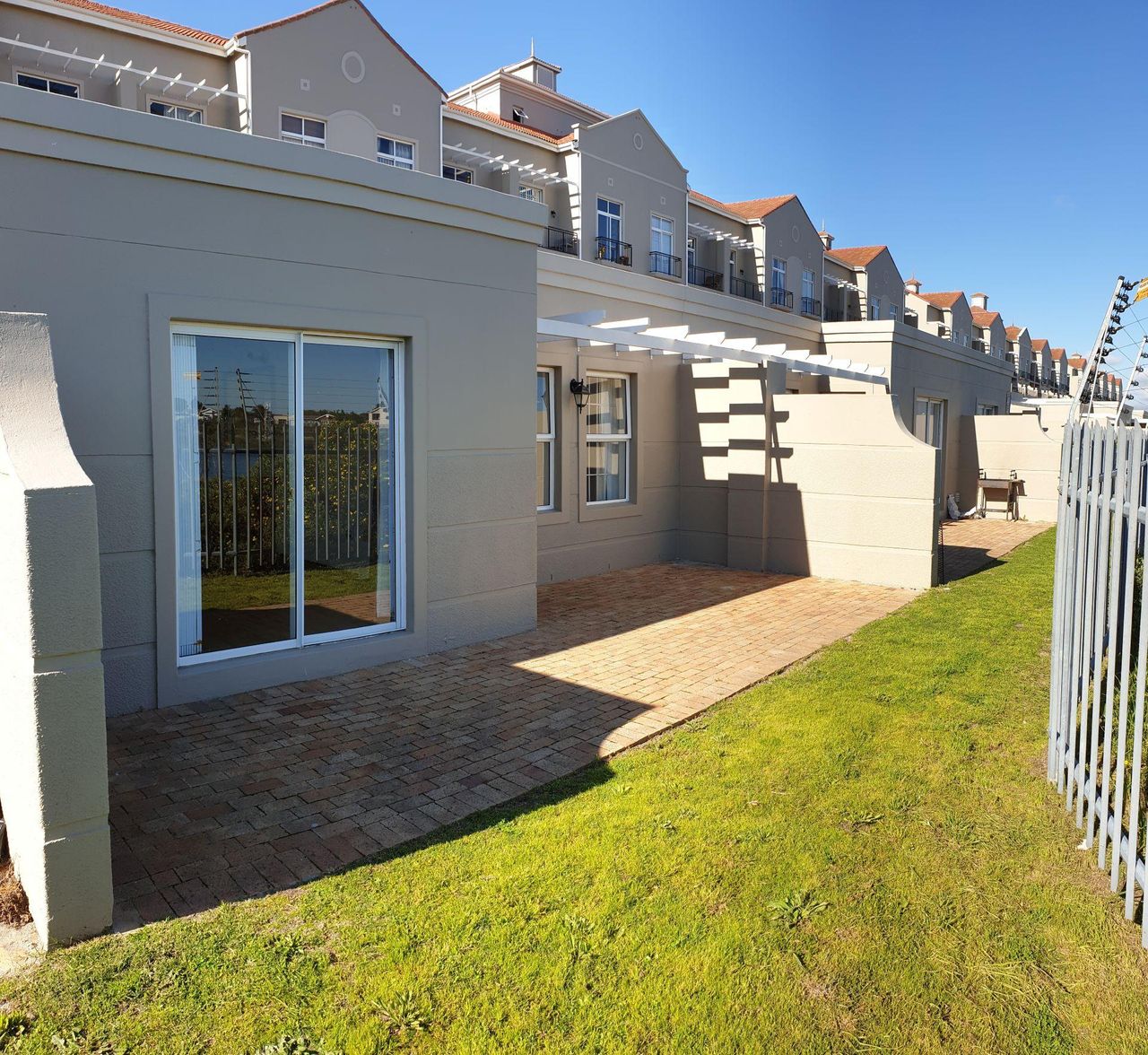 Photo of 2 Bedroom bungalow to rent in Century City, Milnerton