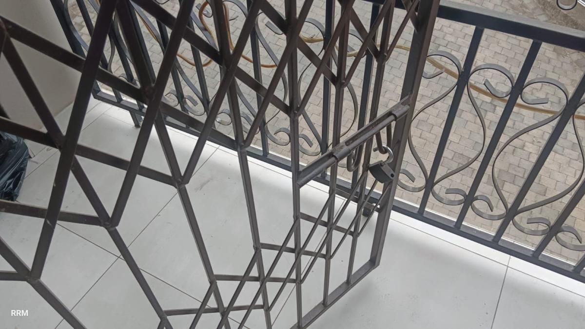 2 Bedroom apartment to rent in Whetstone, Phoenix
