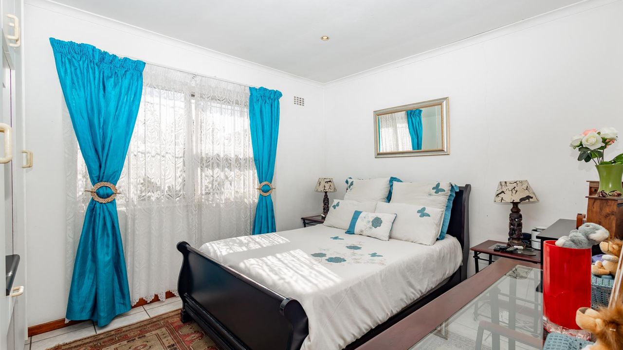 Photo of 2 Bedroom house for sale in De Kuilen, Kuils River