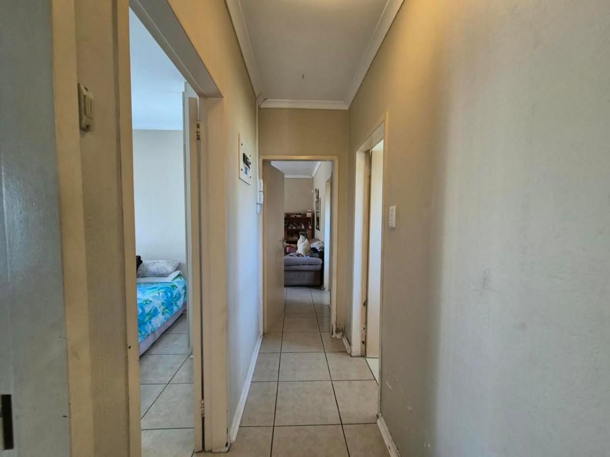 Photo 8 of 22