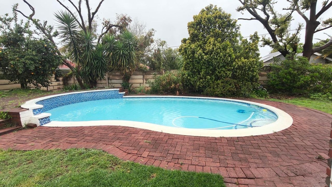 Photo 25 of 42