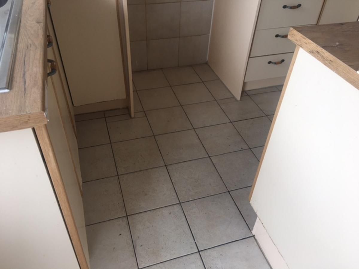 Photo 6 of 33