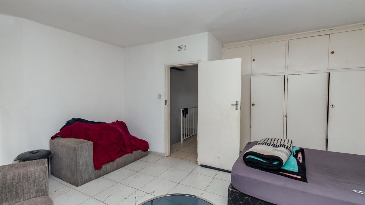 Photo 6 of 16