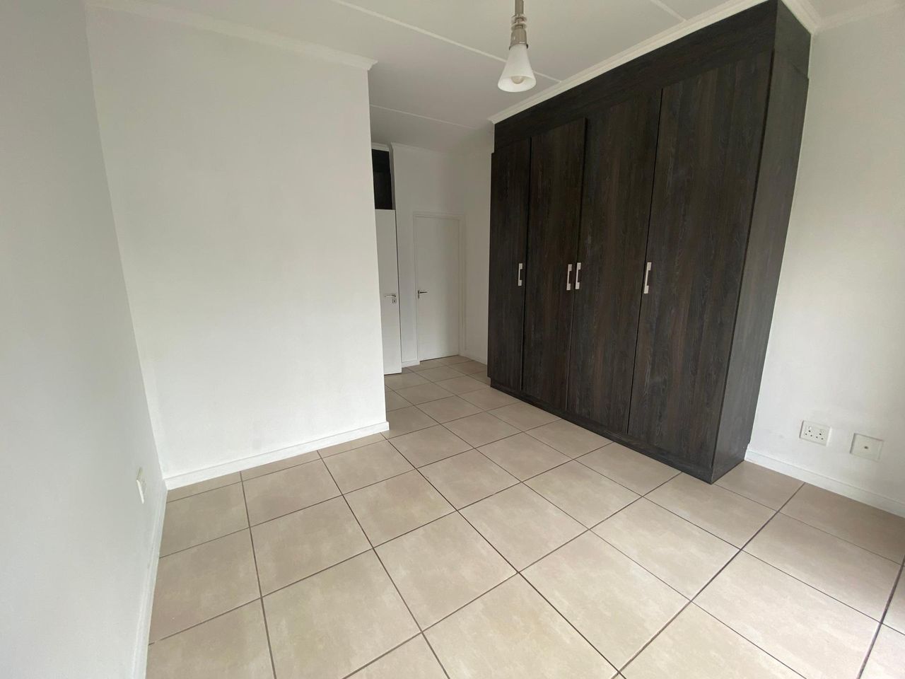 Photo 14 of 24