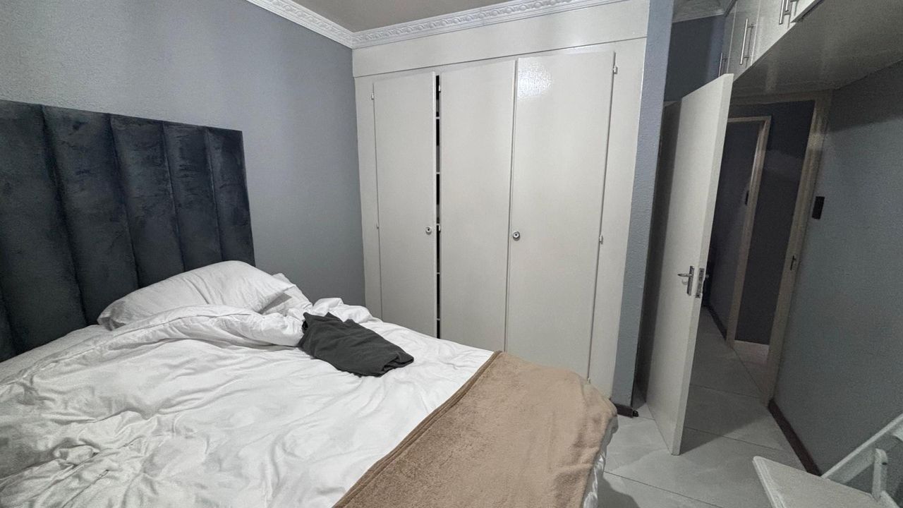 Photo 9 of 20