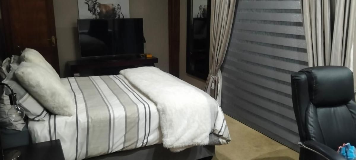 5 Bedroom house for sale in Reyno Ridge, Witbank