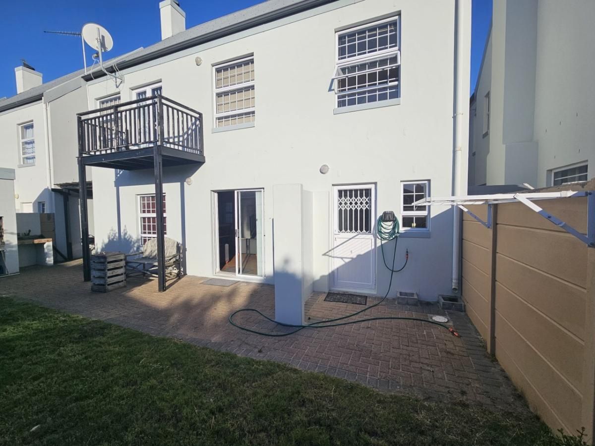 Photo 6 of 20
