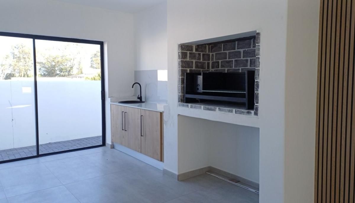 Photo of 3 Bedroom house for sale in Shelley Point, St Helena Bay