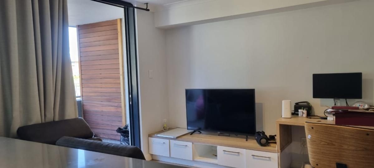Photo 9 of 20