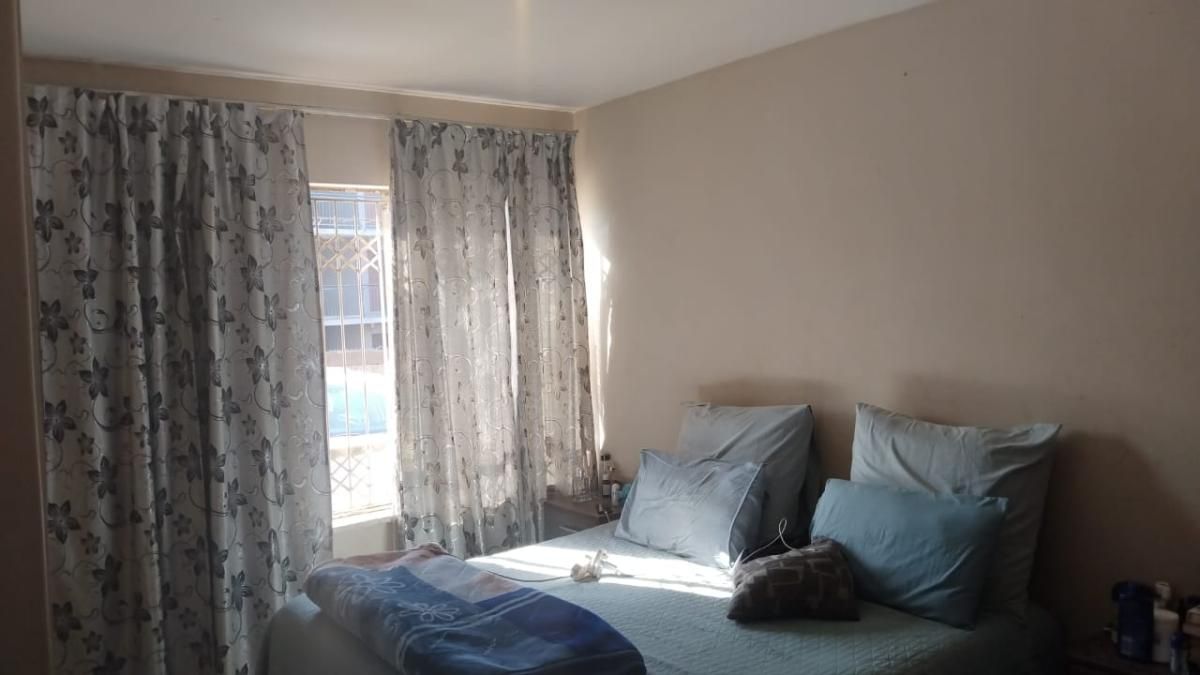 Photo 8 of 14