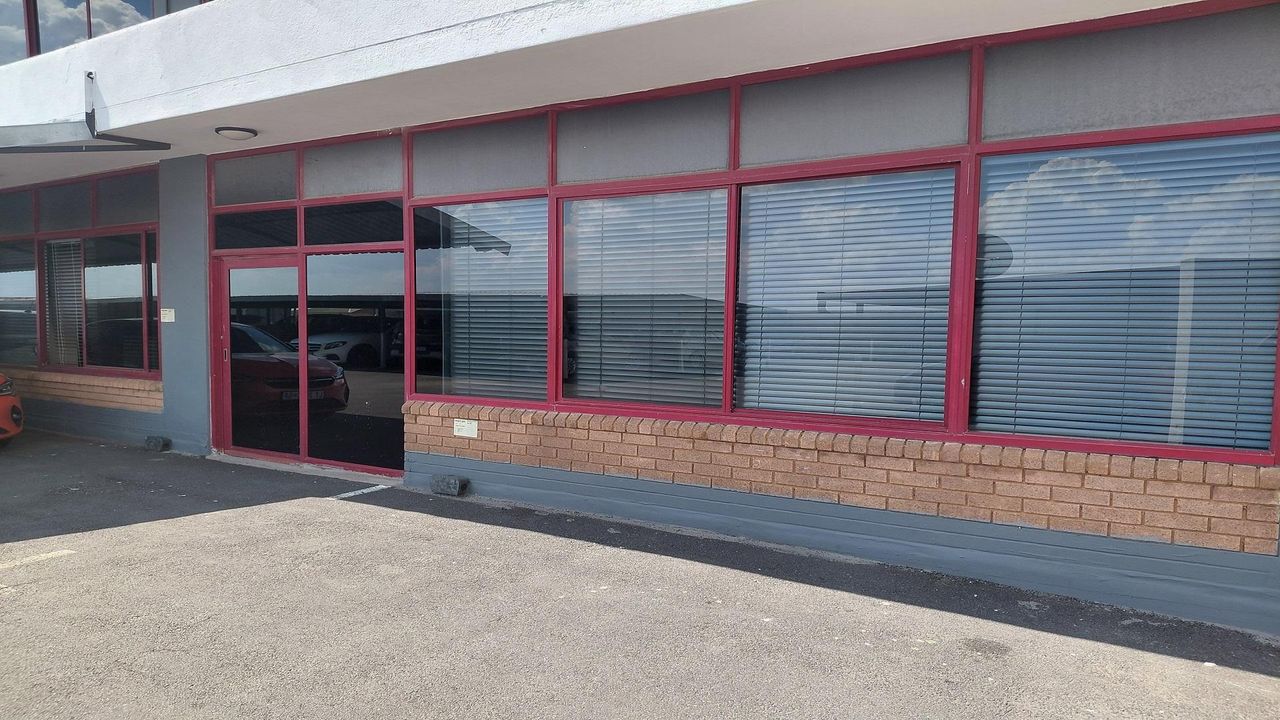 Photo of Offices to let in Halfway House, Midrand