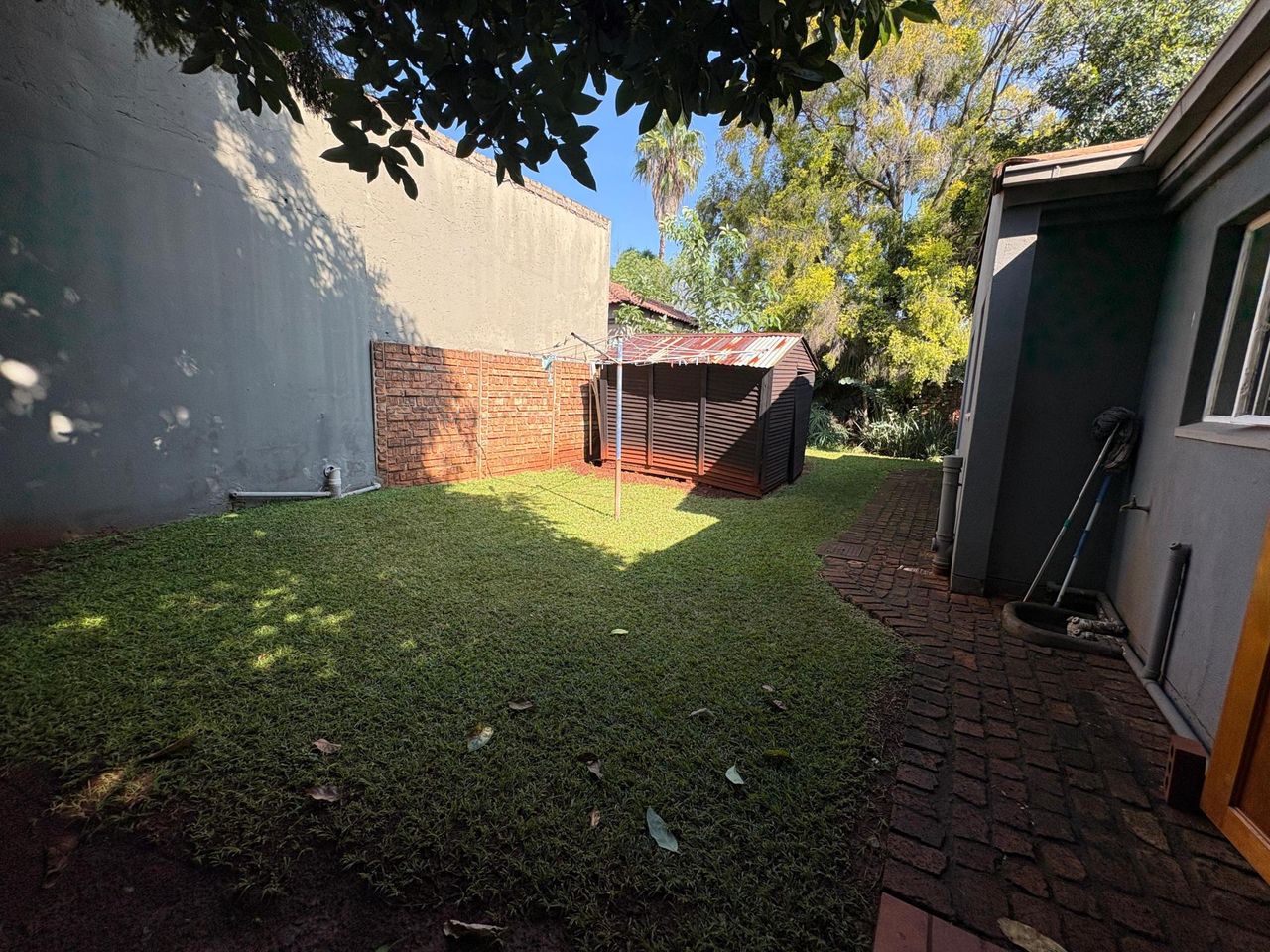 Photo 1 of 18