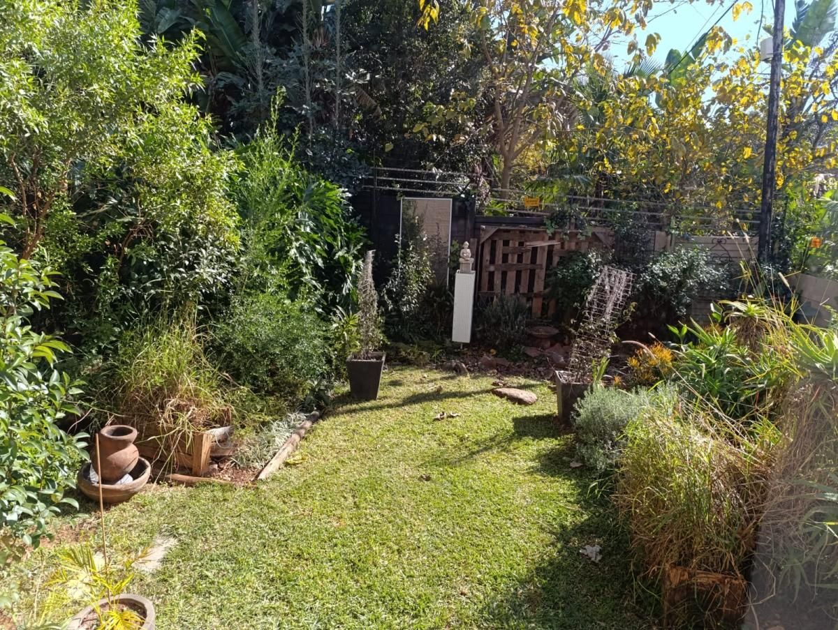 Photo 18 of 21