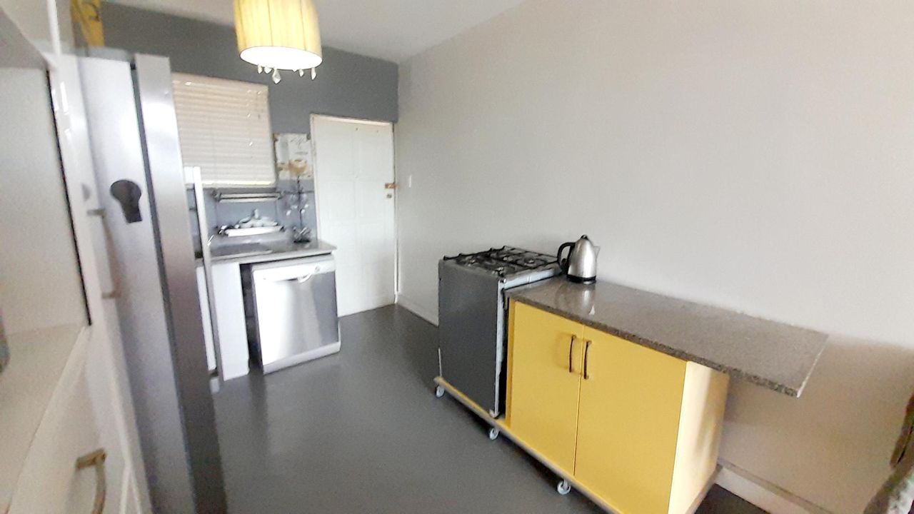 Photo 3 of 20