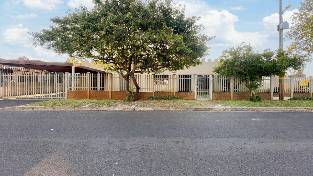Photo 2 of 16