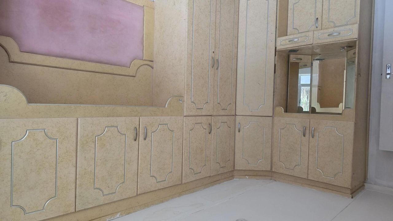 Photo 15 of 28