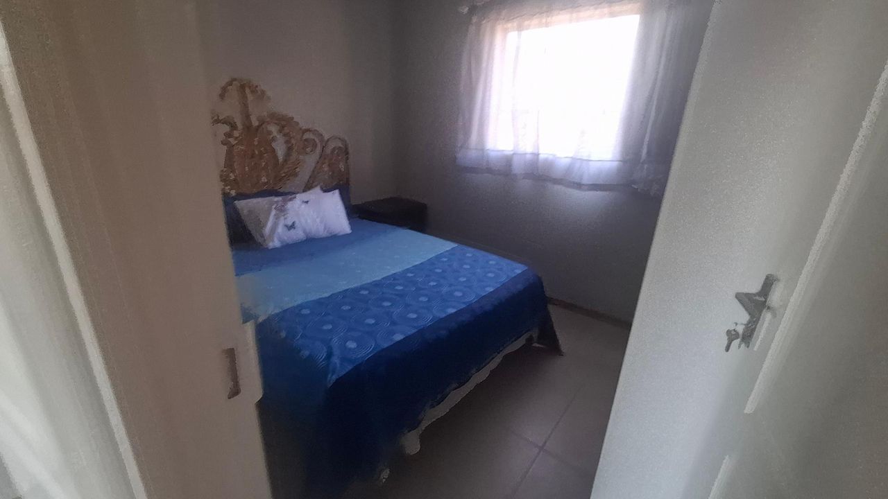Photo 8 of 14