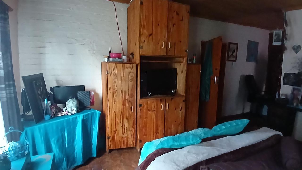 Photo 25 of 28