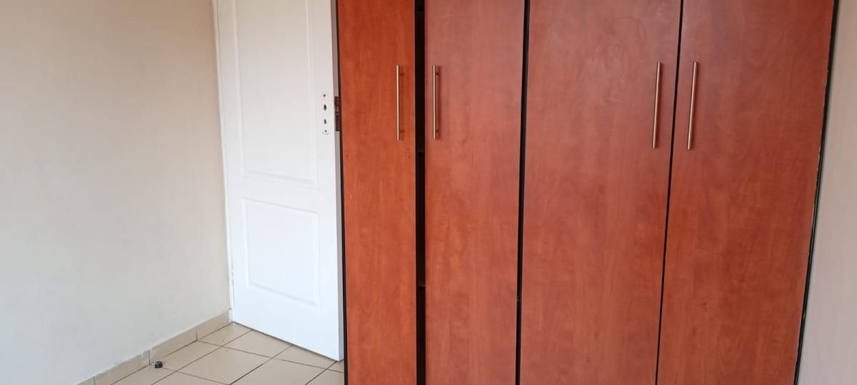 Photo 11 of 22