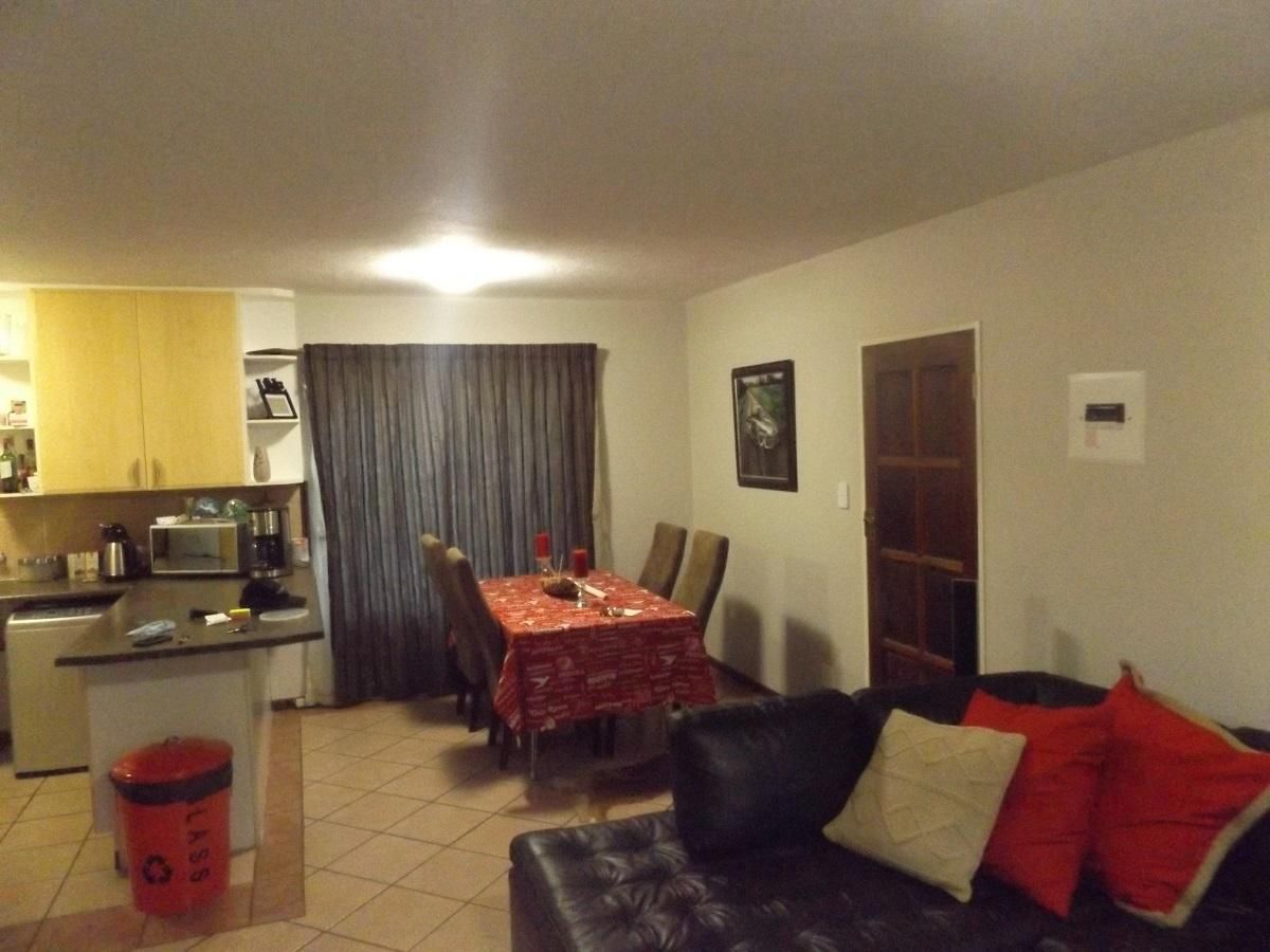 Photo 6 of 15