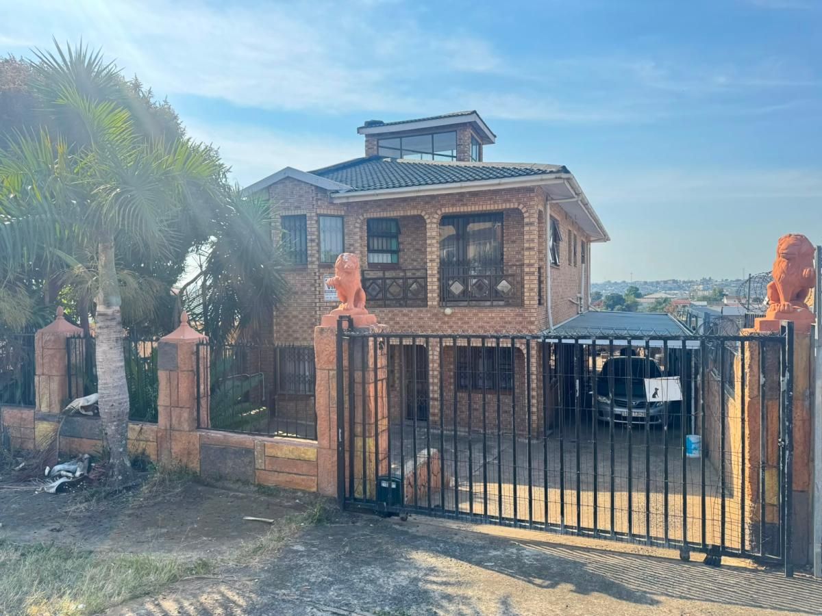 Photo of 6 Bedroom house for sale in Redfern, Phoenix
