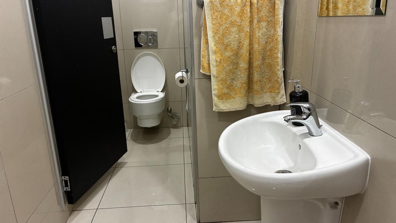 Photo 8 of 20