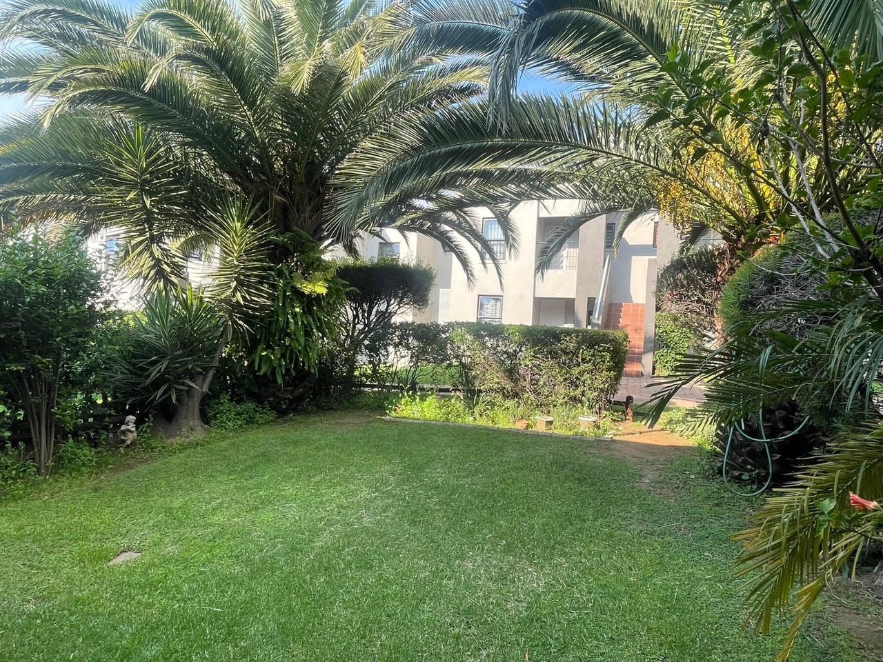 Photo 16 of 23