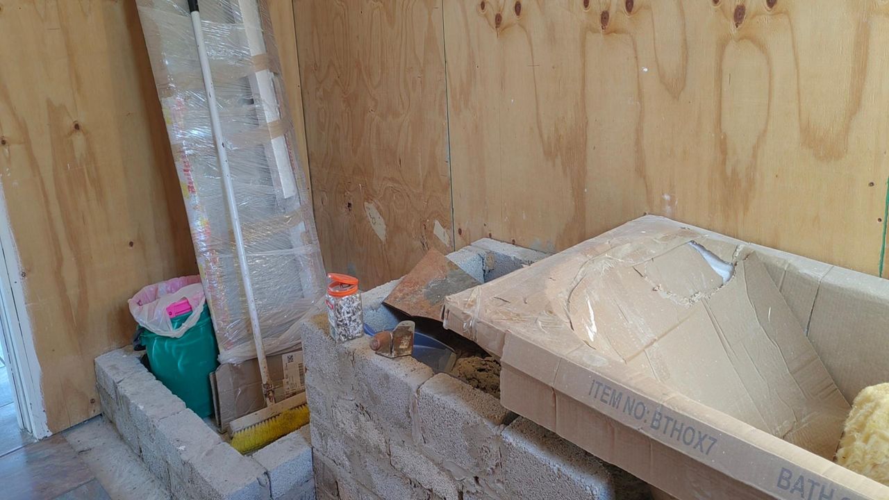Photo 11 of 24