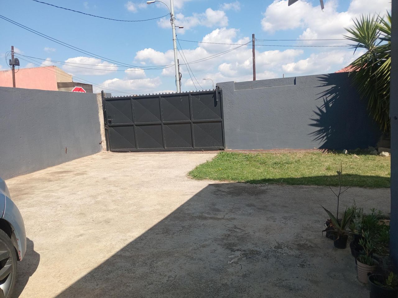 Photo 9 of 18