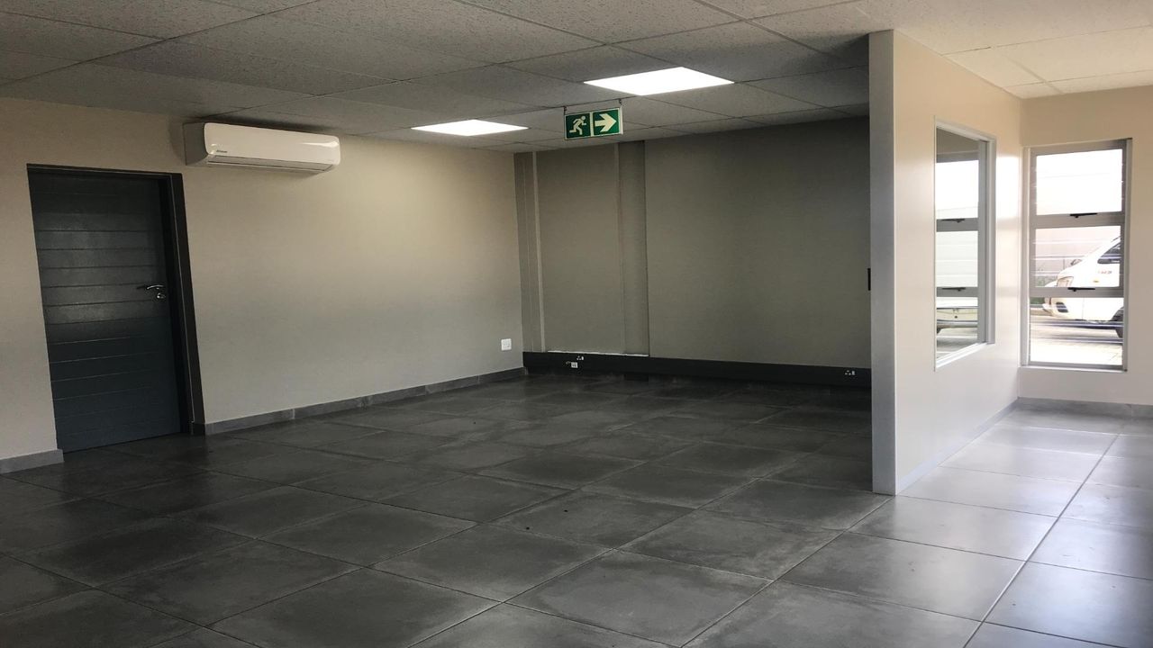 Photo 20 of 27