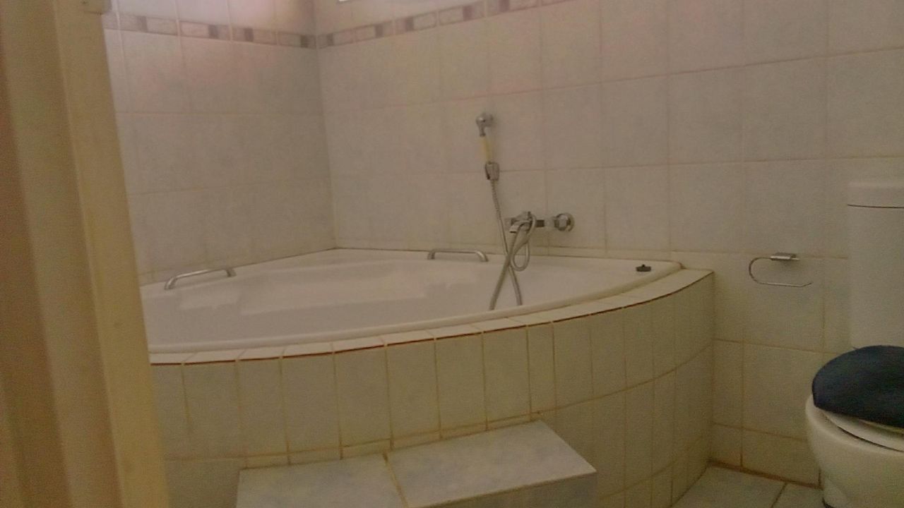 Photo 24 of 37