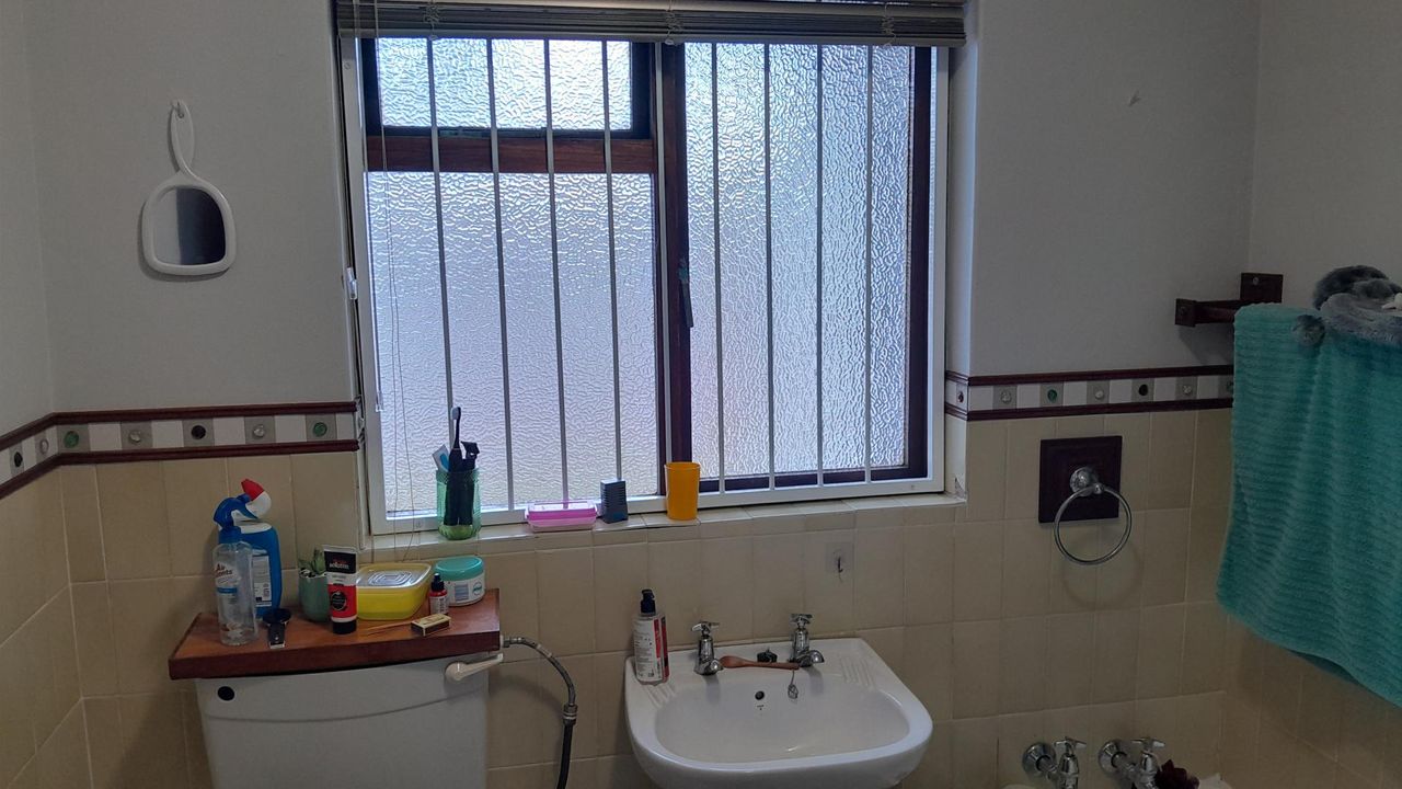 Photo 29 of 50