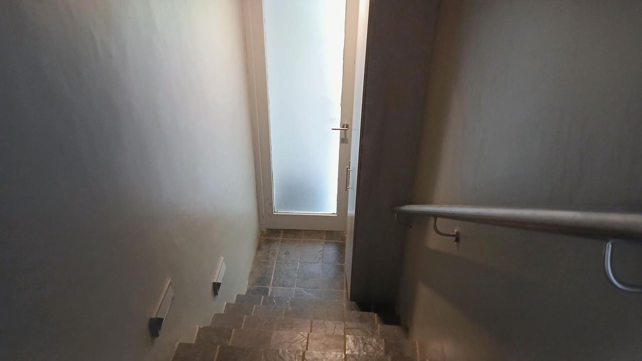 Photo 20 of 37