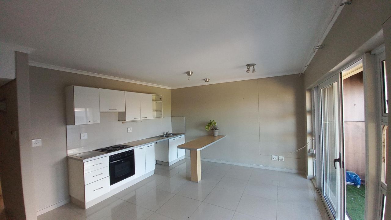 Photo 2 of 14