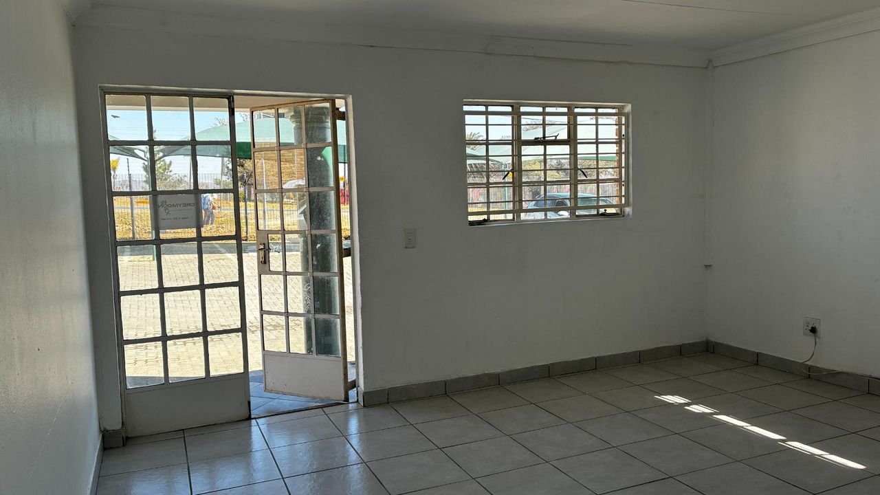 Photo of Commercial Property to let in Rietfontein AH, Krugersdorp