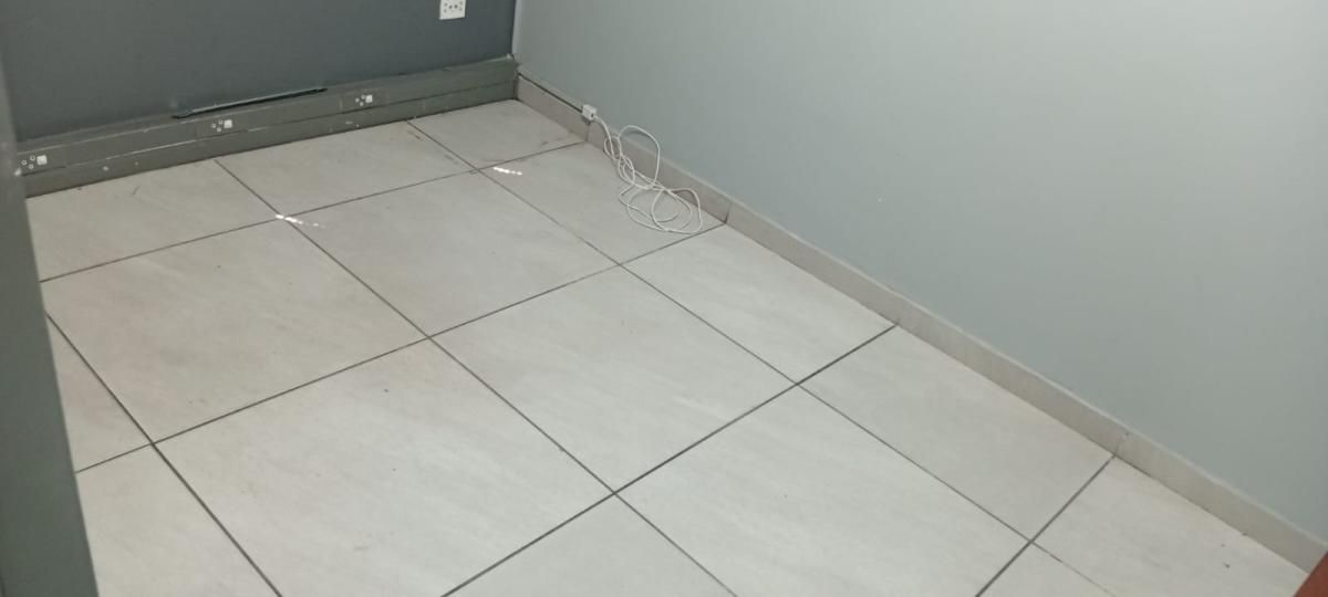 Photo 18 of 44