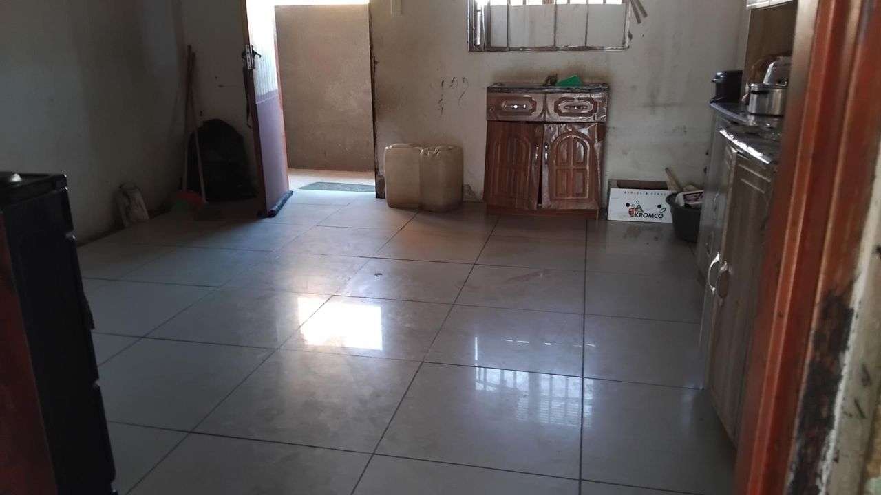 Photo 12 of 14