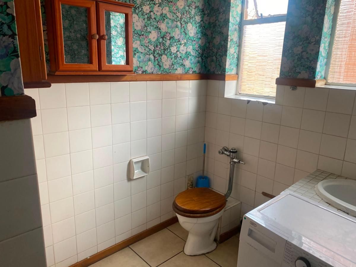 Photo 11 of 20