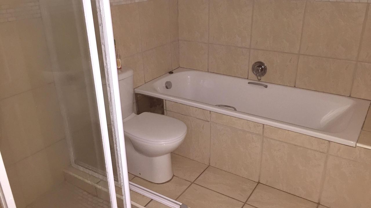 Photo 12 of 19