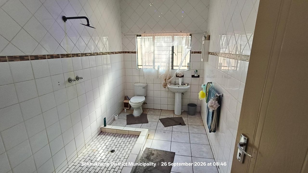 Photo 3 of 30