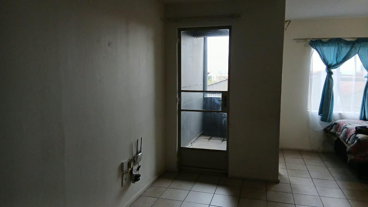 Photo 19 of 58
