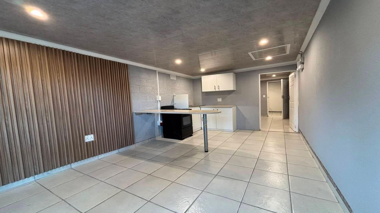Photo of 1 Bedroom flat to rent in Amandelsig, Kuils River